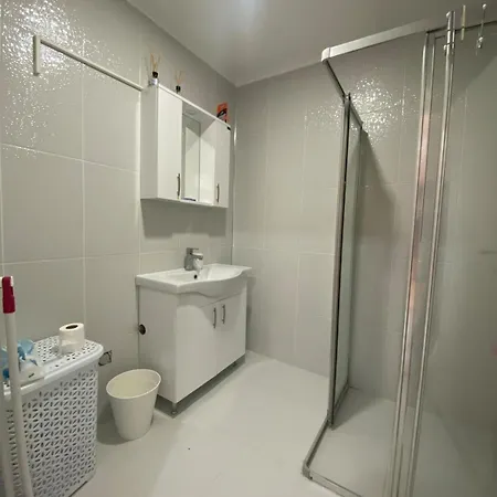 Daire Four-bedroom By The Sea